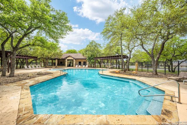615 Caballo TRL, Canyon Lake, TX 78133