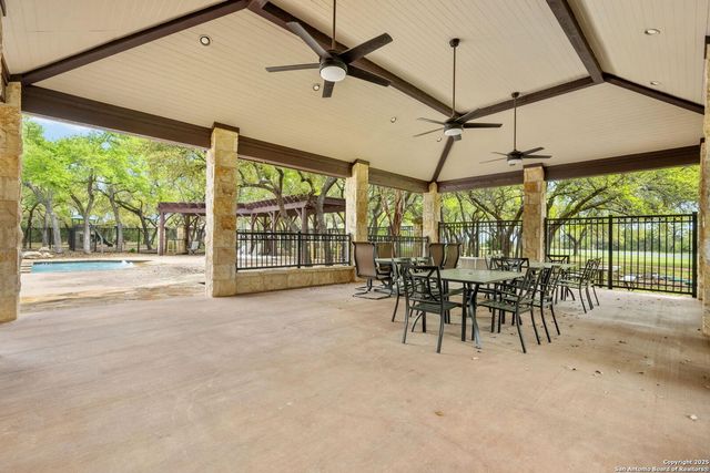615 Caballo TRL, Canyon Lake, TX 78133