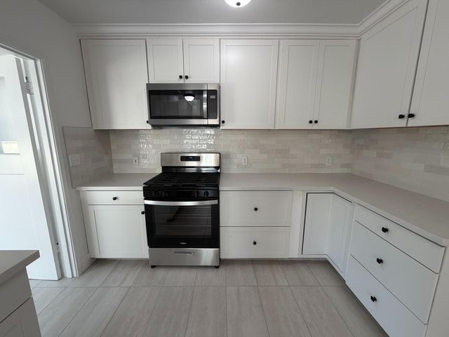 74 E Garland Avenue, Fresno, CA 93704