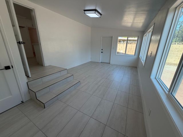 74 E Garland Avenue, Fresno, CA 93704