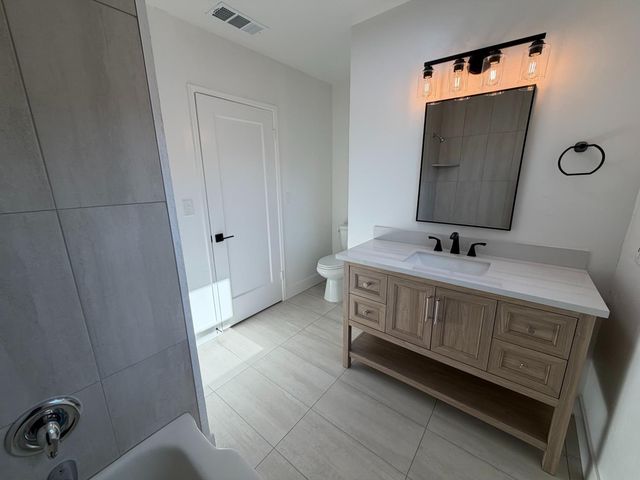 74 E Garland Avenue, Fresno, CA 93704
