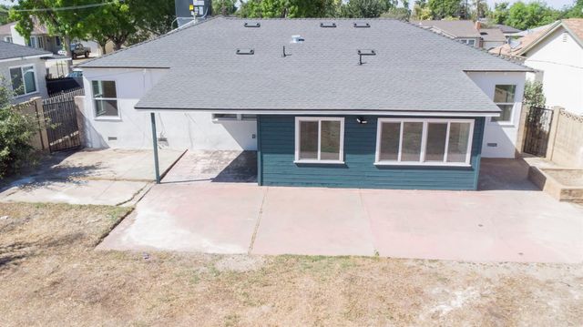 74 E Garland Avenue, Fresno, CA 93704