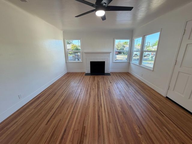 74 E Garland Avenue, Fresno, CA 93704