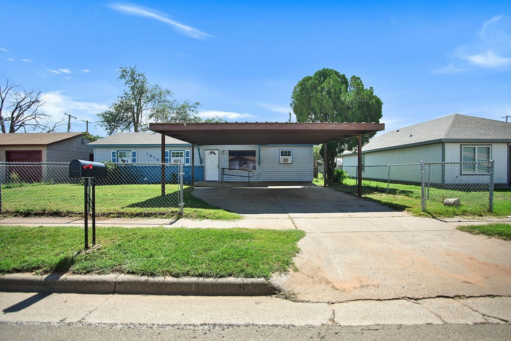 1810 E Colgate Street, Lubbock, TX 79403