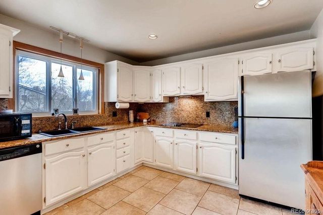 2285 E Noble Street, Centennial, CO 80121