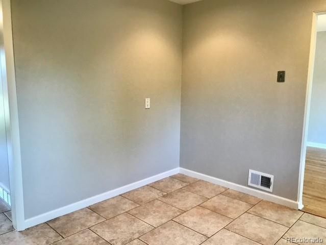 2285 E Noble Street, Centennial, CO 80121