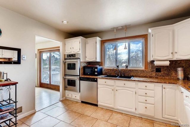 2285 E Noble Street, Centennial, CO 80121