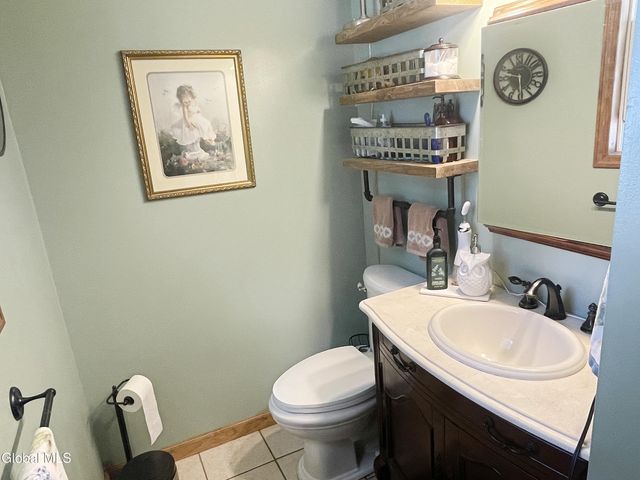 37 Stephanie Lane, Queensbury, NY 12804