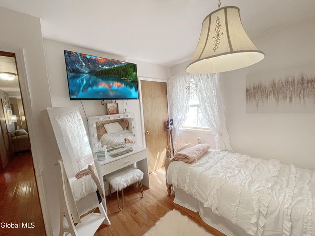 37 Stephanie Lane, Queensbury, NY 12804