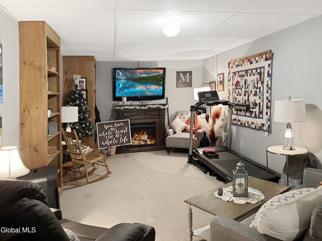 37 Stephanie Lane, Queensbury, NY 12804