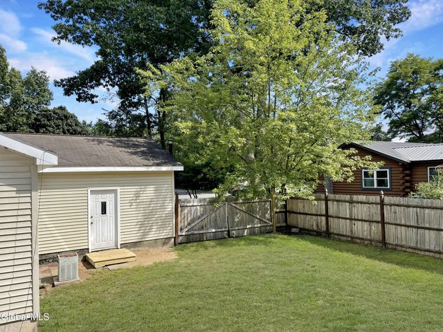 37 Stephanie Lane, Queensbury, NY 12804