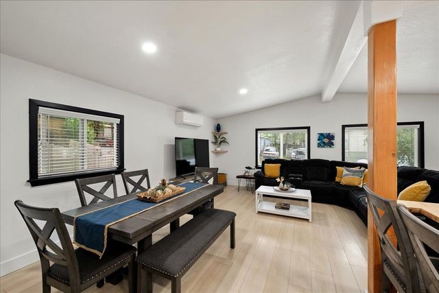 11266 Sierra Cir, Penn Valley, CA 95946