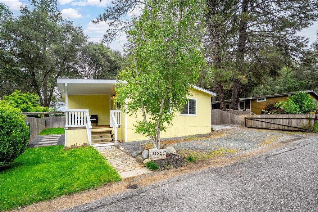 11266 Sierra Cir, Penn Valley, CA 95946