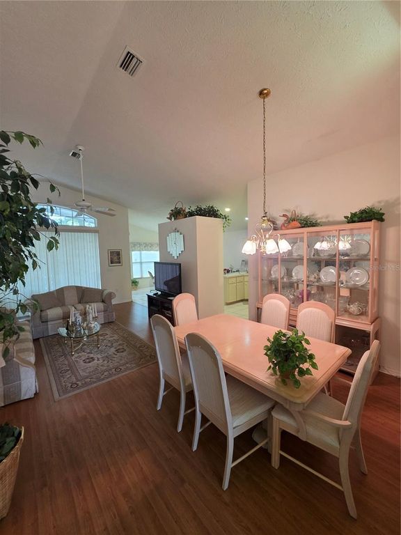 Image 12 of property listing at 10904 BROOKHAVEN DRIVE, New Port Richey, FL 34654