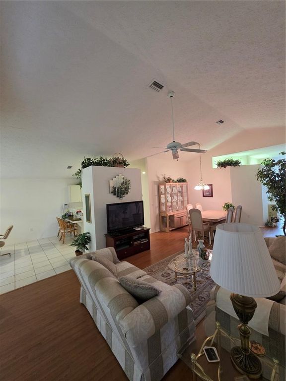 Image 15 of property listing at 10904 BROOKHAVEN DRIVE, New Port Richey, FL 34654