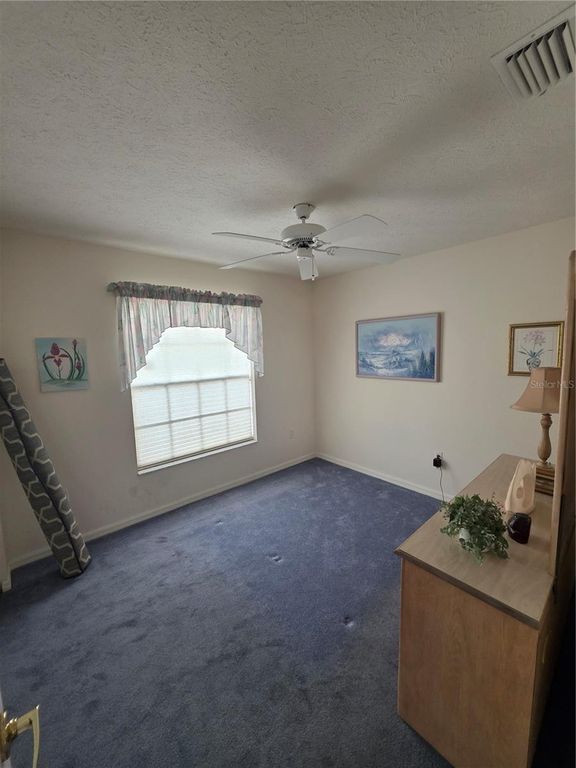Image 7 of property listing at 10904 BROOKHAVEN DRIVE, New Port Richey, FL 34654