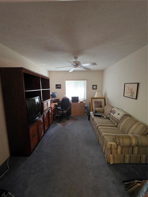 Image 10 of property listing at 10904 BROOKHAVEN DRIVE, New Port Richey, FL 34654
