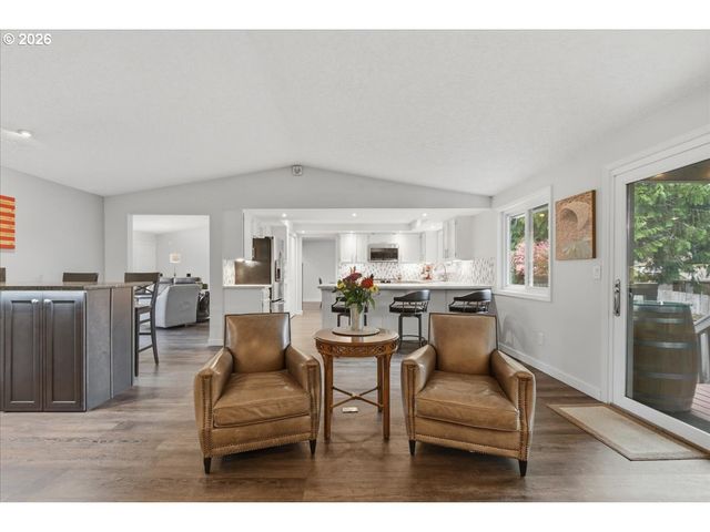 12003 Se 16TH Cir, Vancouver, WA 98683