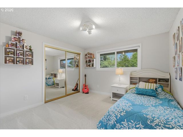 12003 Se 16TH Cir, Vancouver, WA 98683