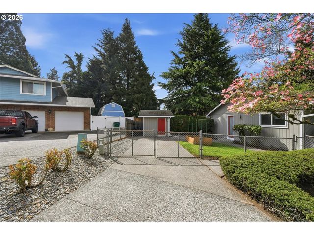 12003 Se 16TH Cir, Vancouver, WA 98683