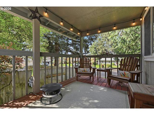 12003 Se 16TH Cir, Vancouver, WA 98683