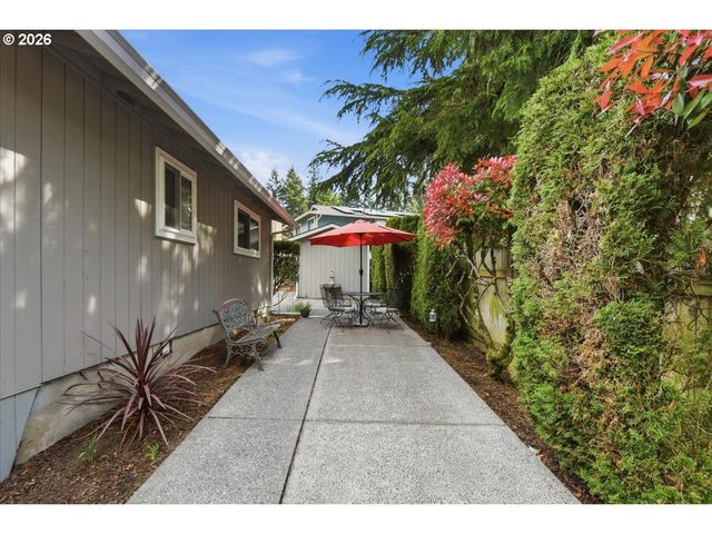 12003 Se 16TH Cir, Vancouver, WA 98683