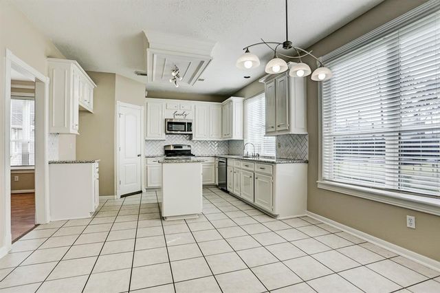 23247 Diamond Knoll Court, Katy, TX 77494