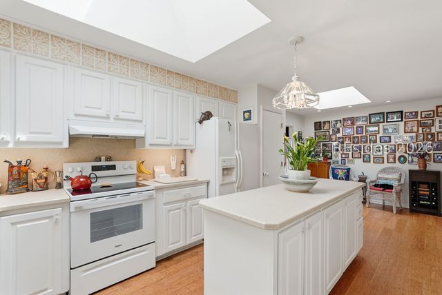 18 Canvasback Rd, Hilton Head Island, SC 29928