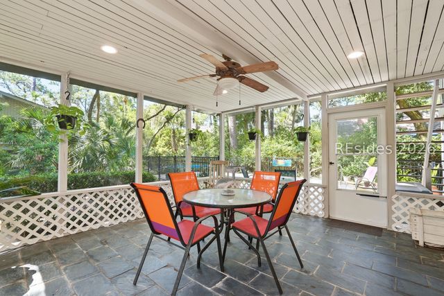 18 Canvasback Rd, Hilton Head Island, SC 29928
