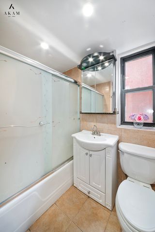 220 E 54th St Apt 12H, New York City, NY 10022
