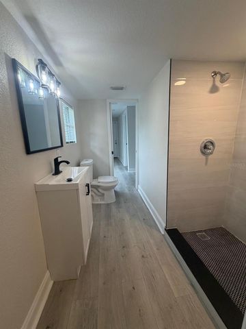 8424 N HIGHLAND AVENUE, Tampa, FL 33604