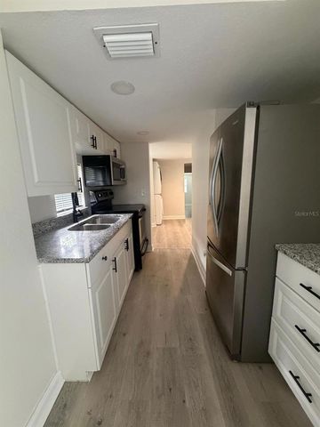 8424 N HIGHLAND AVENUE, Tampa, FL 33604