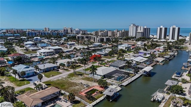 207 Ibis ST, Fort Myers Beach, FL 33931