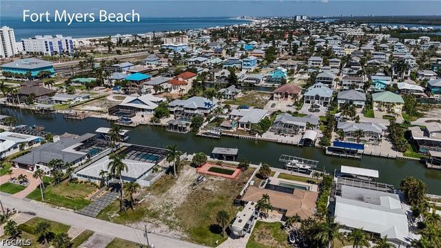207 Ibis ST, Fort Myers Beach, FL 33931