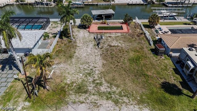 207 Ibis ST, Fort Myers Beach, FL 33931