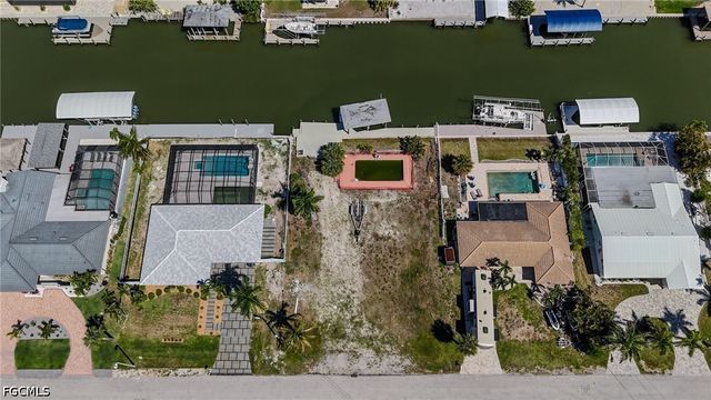 207 Ibis ST, Fort Myers Beach, FL 33931