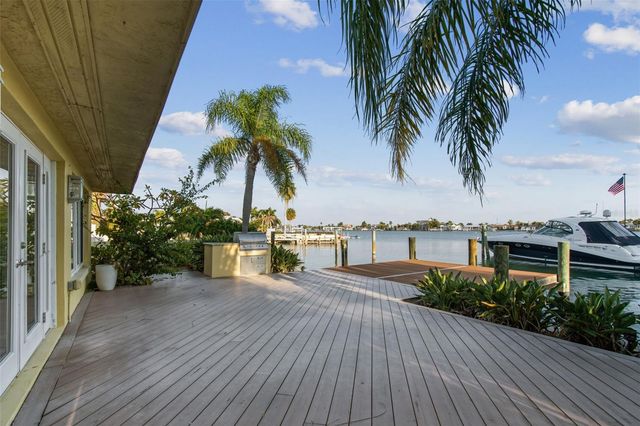 530 59TH AVENUE, St Pete Beach, FL 33706