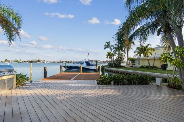 530 59TH AVENUE, St Pete Beach, FL 33706