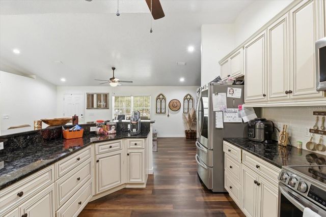 8683 N TEATHER TERRACE, Dunnellon, FL 34434