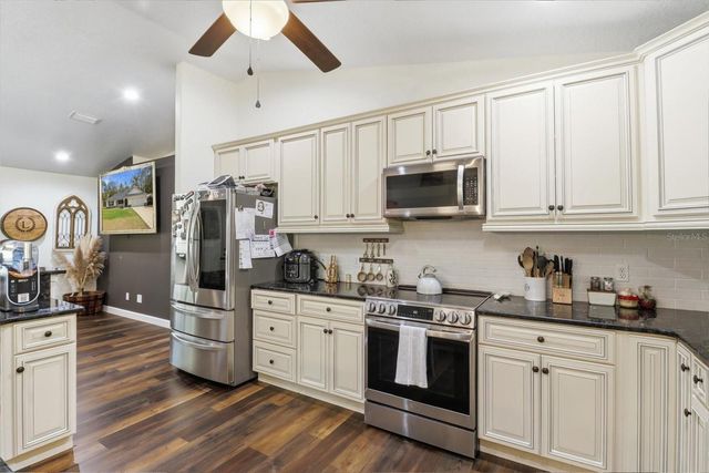 8683 N TEATHER TERRACE, Dunnellon, FL 34434