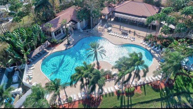 10645 Wheelhouse Circle, Boca Raton, FL 33428