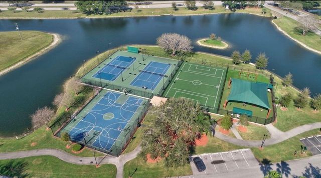 10645 Wheelhouse Circle, Boca Raton, FL 33428