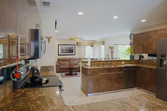 10645 Wheelhouse Circle, Boca Raton, FL 33428