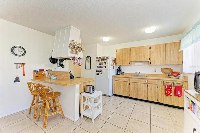 8090 LOMBRA AVENUE, North Port, FL 34287