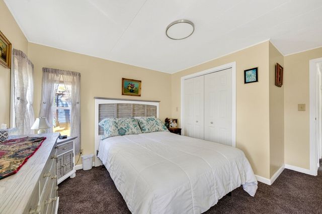 19 Timber Lane, Wareham, MA 02576