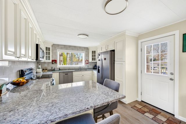 19 Timber Lane, Wareham, MA 02576