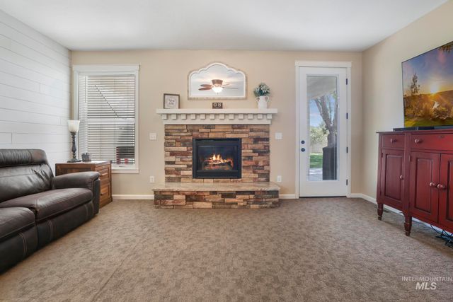 2083 Tendoy St, Twin Falls, ID 83301