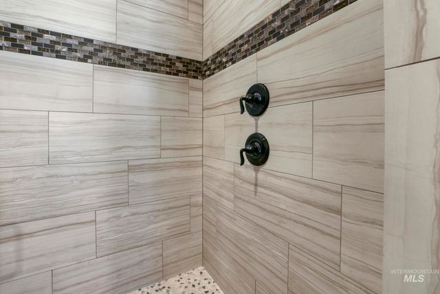 2083 Tendoy St, Twin Falls, ID 83301