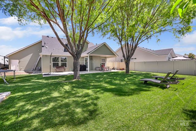 2083 Tendoy St, Twin Falls, ID 83301