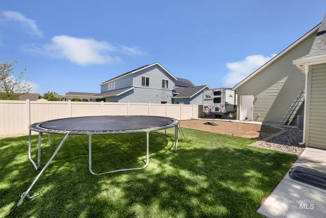 2083 Tendoy St, Twin Falls, ID 83301